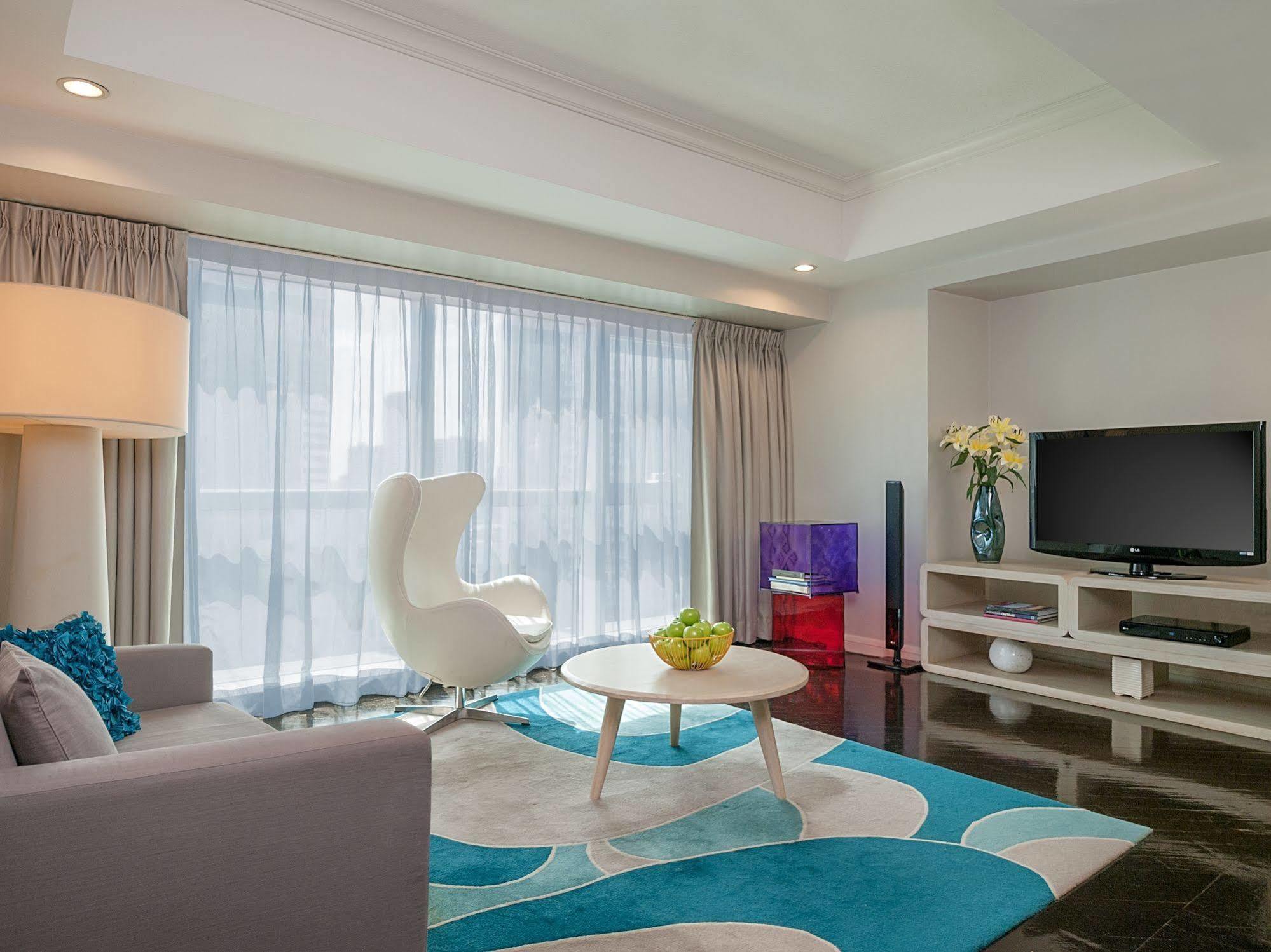 Fraser Place Manila Макати Экстерьер фото
