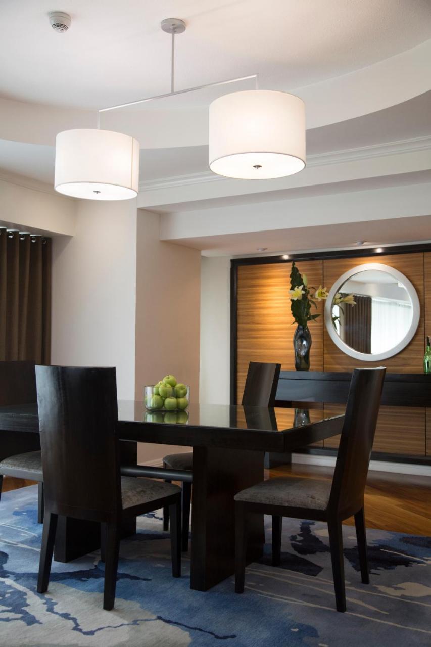Fraser Place Manila Макати Экстерьер фото
